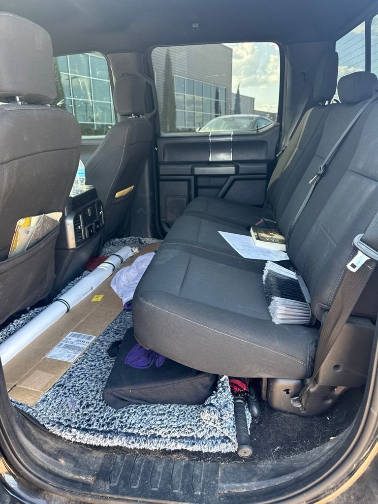 Used 2018 Shadow Black Ford XLT image 9