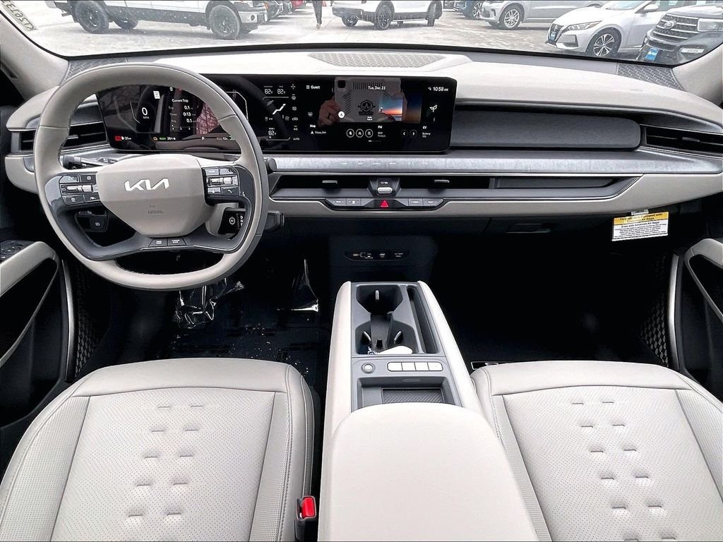 New 2026 Glacial White Pearl Kia Wind image 12