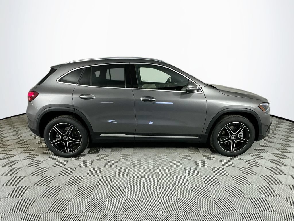 New 2026 Mountain Grey Metallic Mercedes-Benz GLA 250 image 39
