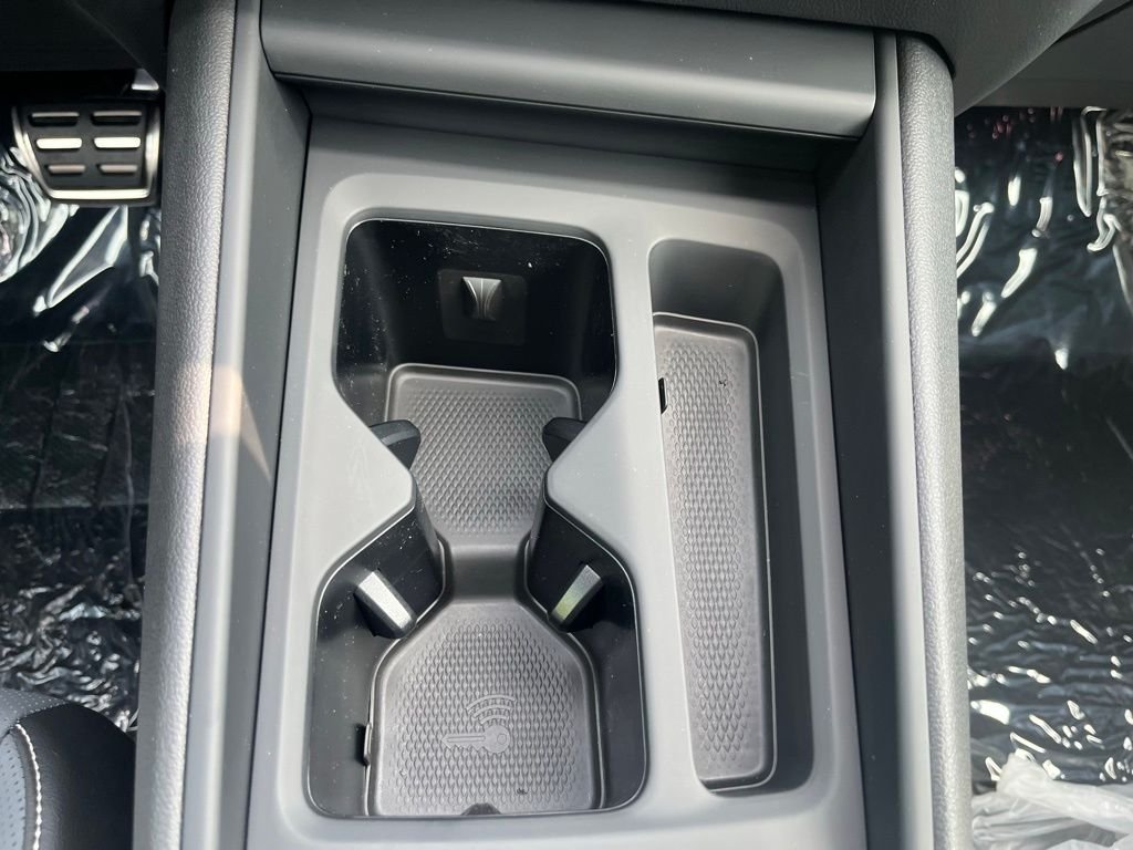 New 2026 White/off-white Volkswagen 2.0T SE R-Line Black image 16