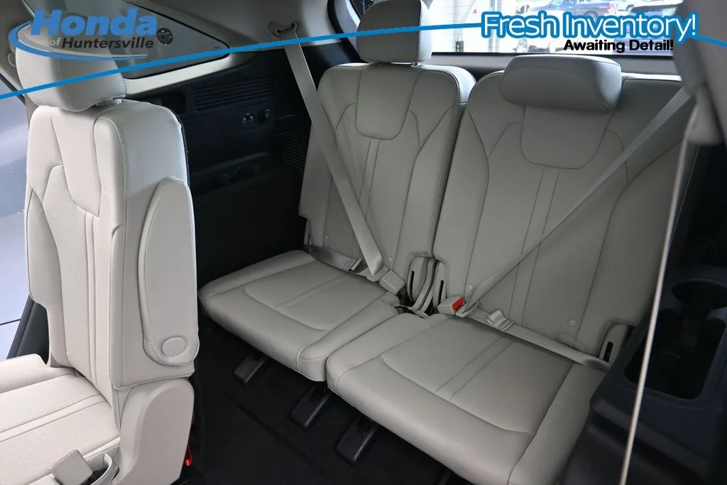 Used 2022 Gray Kia X-Line EX image 15