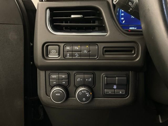 Used 2023 Black Chevrolet Z71 image 14