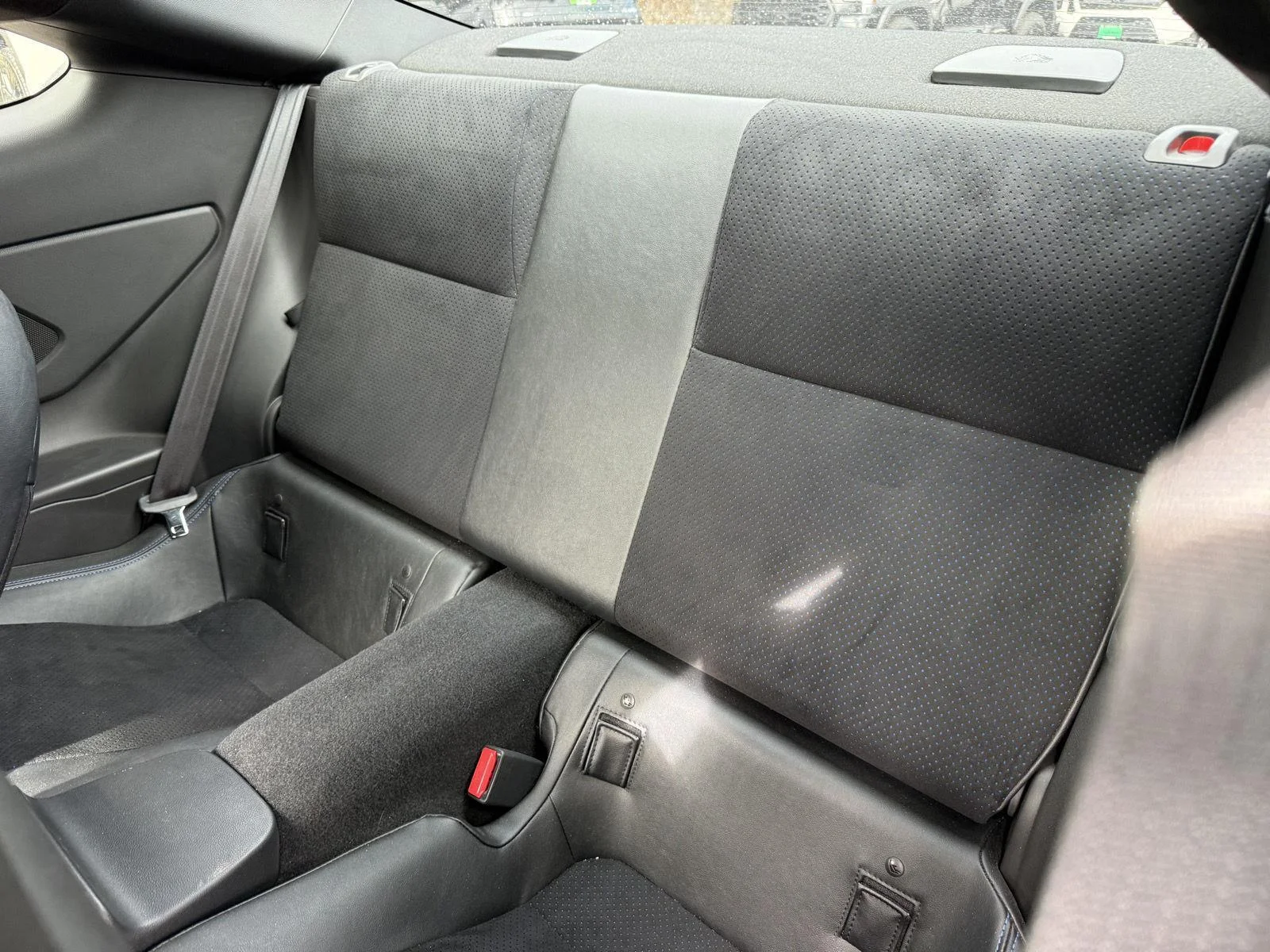 Used 2025 Sapphire Blue Pearl Subaru tS image 10