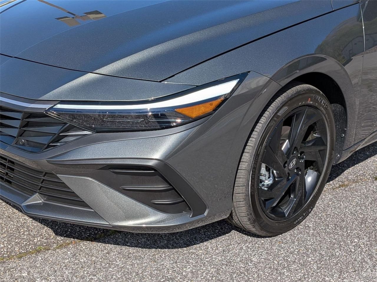 New 2026 Amazon Gray Hyundai SEL Sport image 9