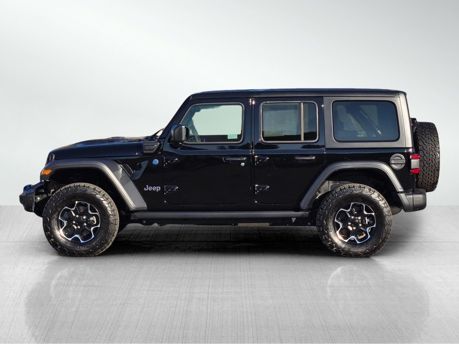 Certified Used 2023 Black Clearcoat Jeep Rubicon image 7