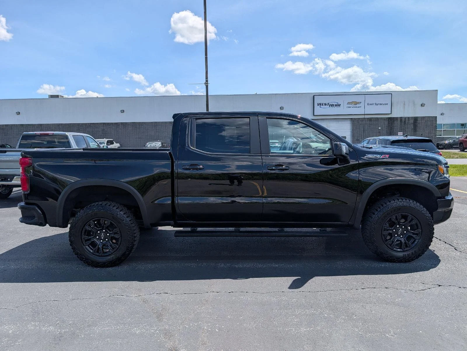 Used 2023 Black Chevrolet ZR2 image 10
