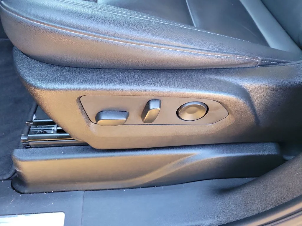 Used 2024 Black Chevrolet LT image 17