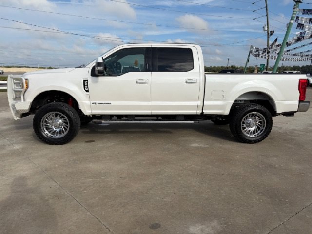 Used 2017 Lariat Ford Lariat image 2