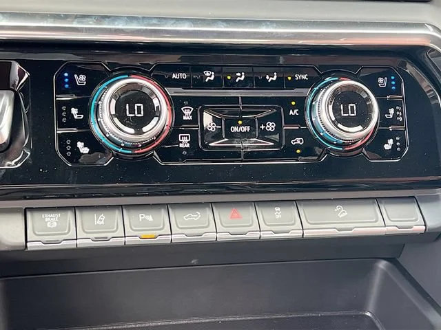 2026 GMC Sierra 2500HD Denali Ultimate - Photo 11