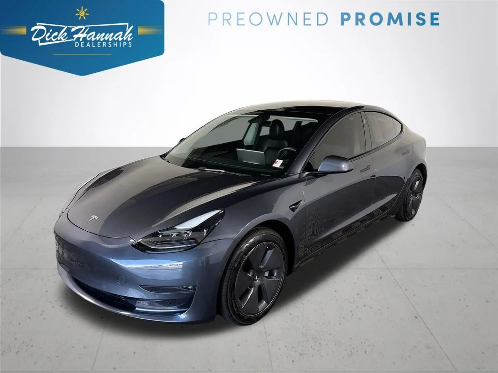 2022 Tesla Model 3 Long Range Dual Motor All-Wheel Drive's photo