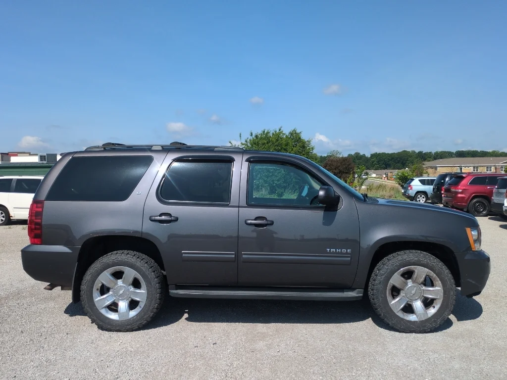 Used 2010 Taupe Gray Metallic Chevrolet LT image 5