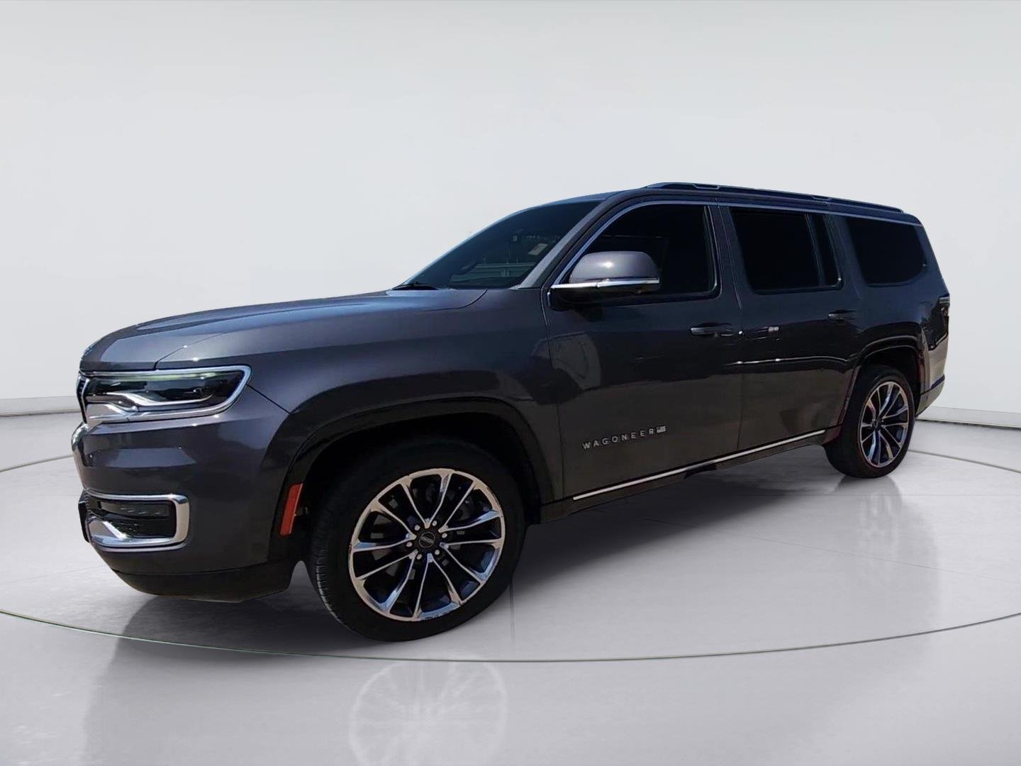 2022 Jeep Wagoneer photo 4 of 36