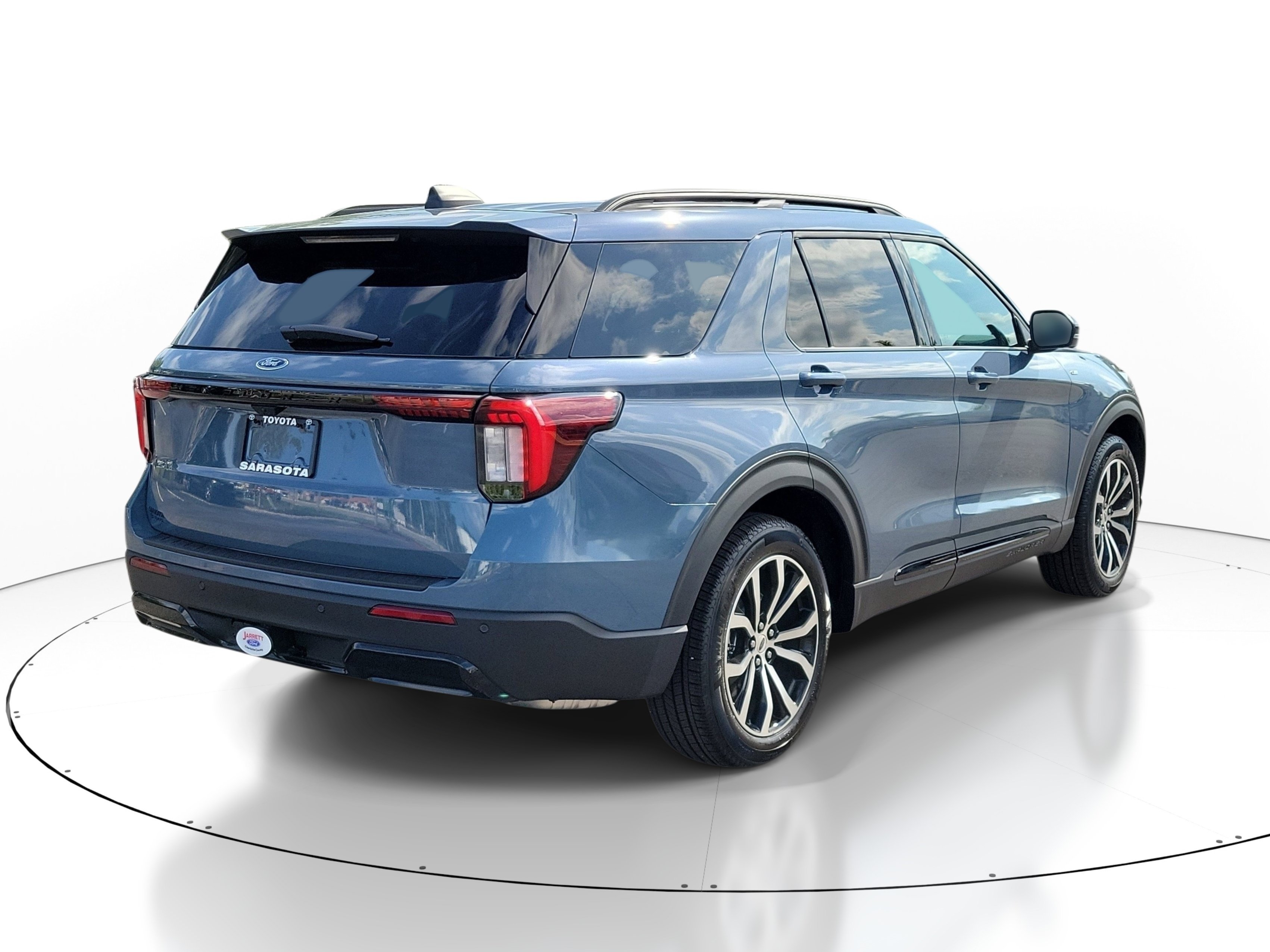 Used 2026 Vapor Blue Ford ST-Line image 6
