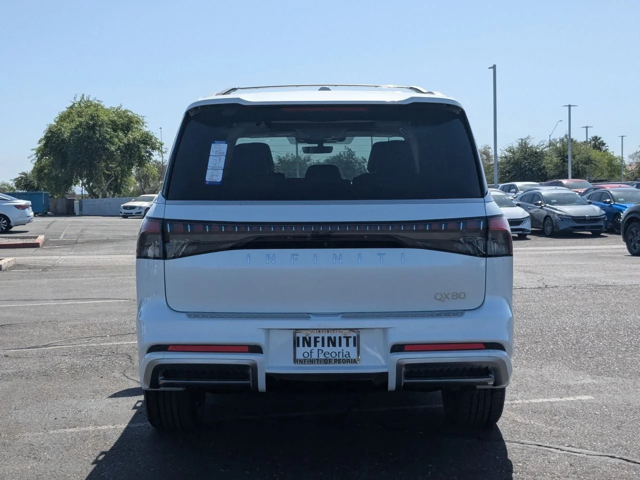 New 2026 RADIANT WHITE INFINITI Luxe 2WD image 4