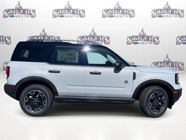 New 2026 White Ford Outer Banks image 2