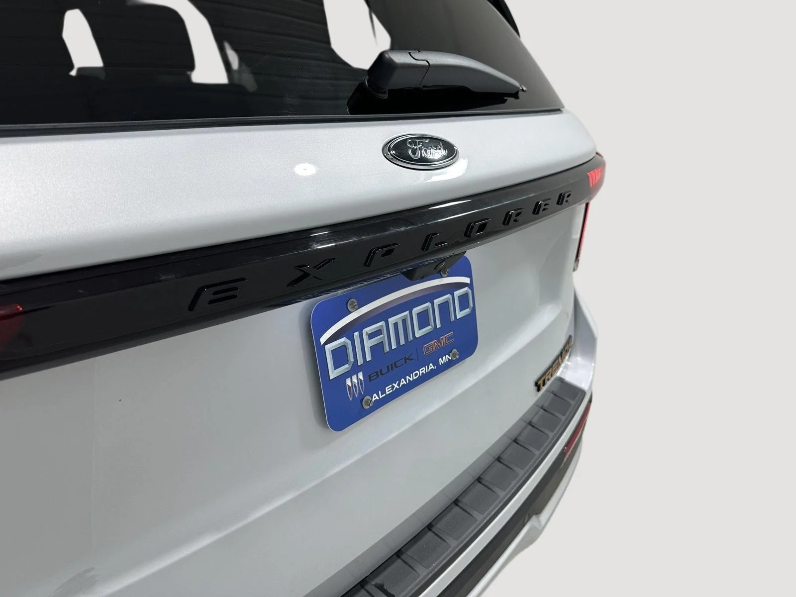 Used 2026 Space White Metallic Ford Tremor image 28