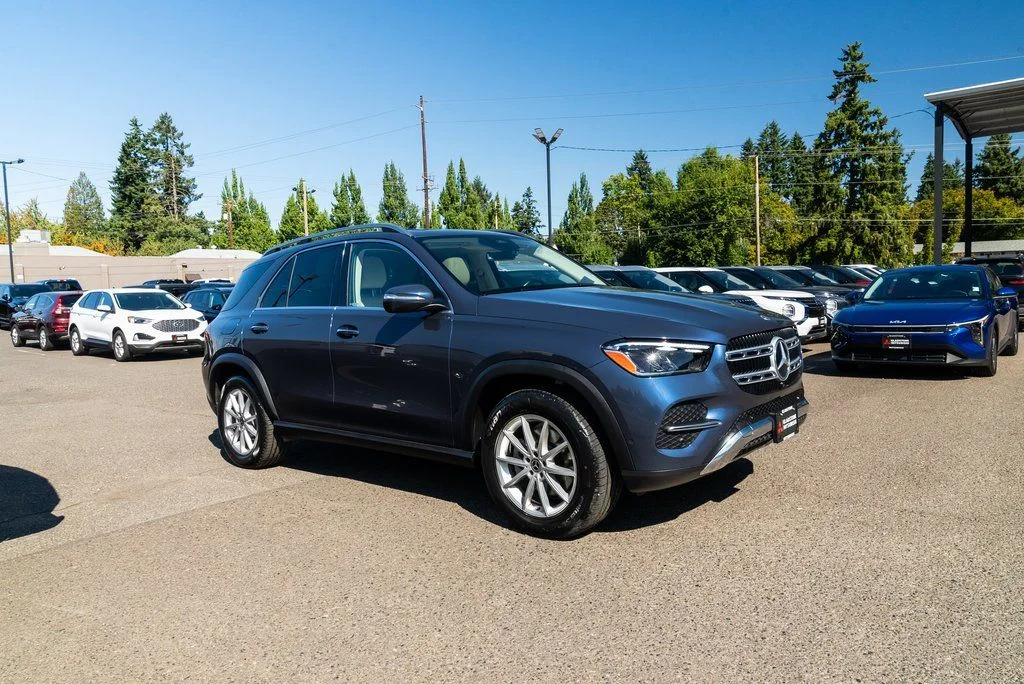 Used 2024 Blue Mercedes-Benz GLE 350 image 28