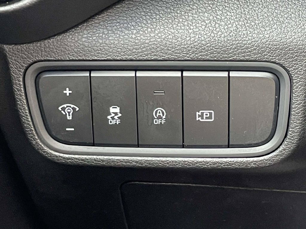 Used 2024 Black Kia S image 17