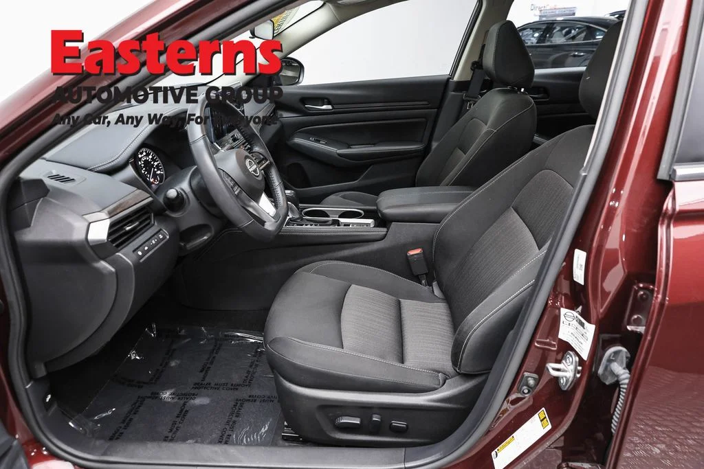 Used 2024 Red Nissan 2.5 SV image 14