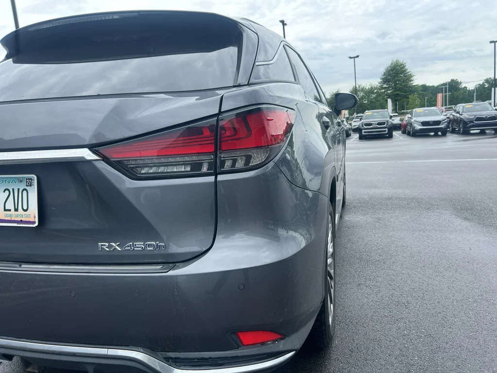 Used 2022 Nebula Gray Pearl Lexus LUXU image 17