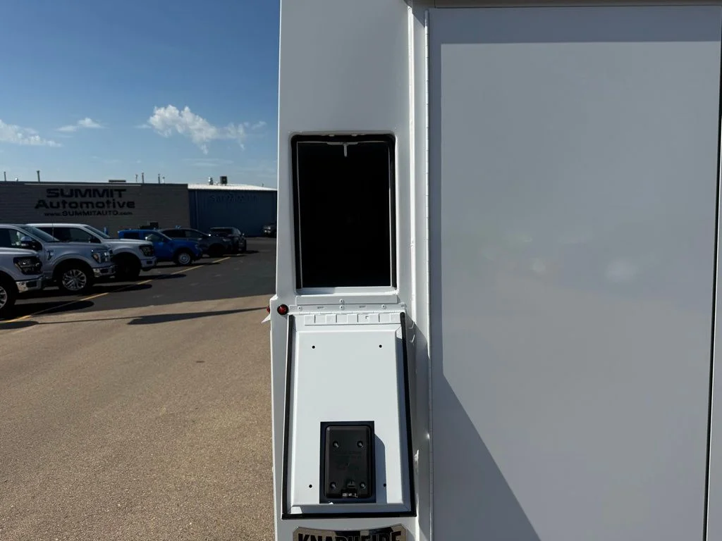 New 2026 Oxford White Ford E-350 SRW image 32
