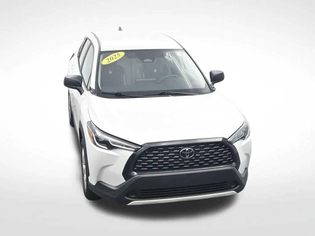 Used 2025 Beige Toyota L image 25