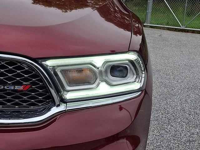 Used 2023 Red Dodge SXT image 9