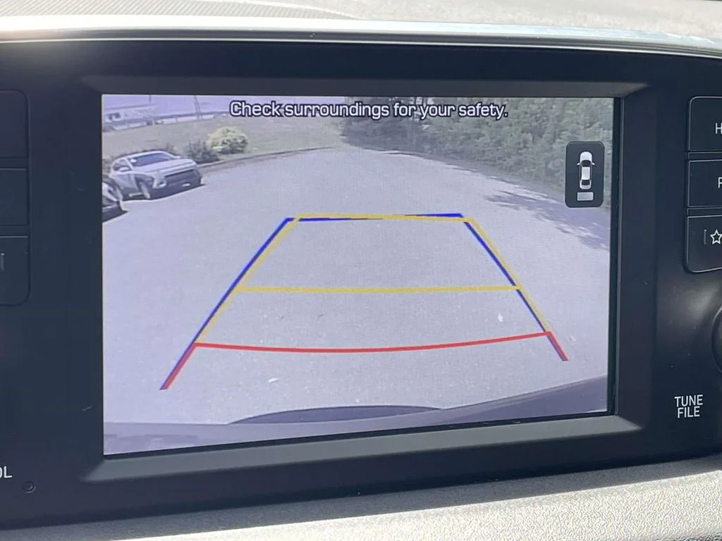 Used 2019 Brown Hyundai SE image 24