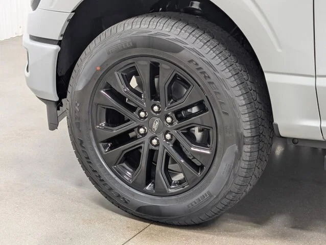 New 2026 Avalanche Ford XLT image 34