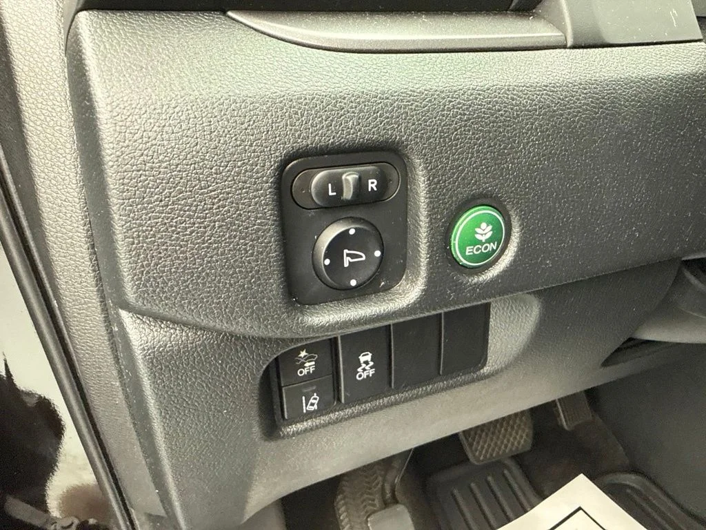 Used 2021  Honda EX-L image 21