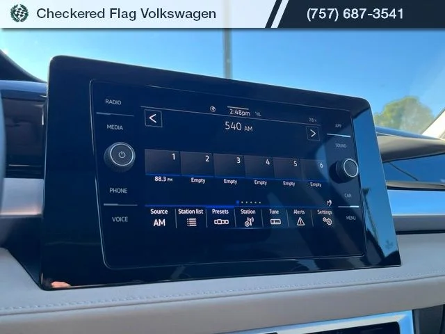New 2026 Black Volkswagen 1.5T SE image 36