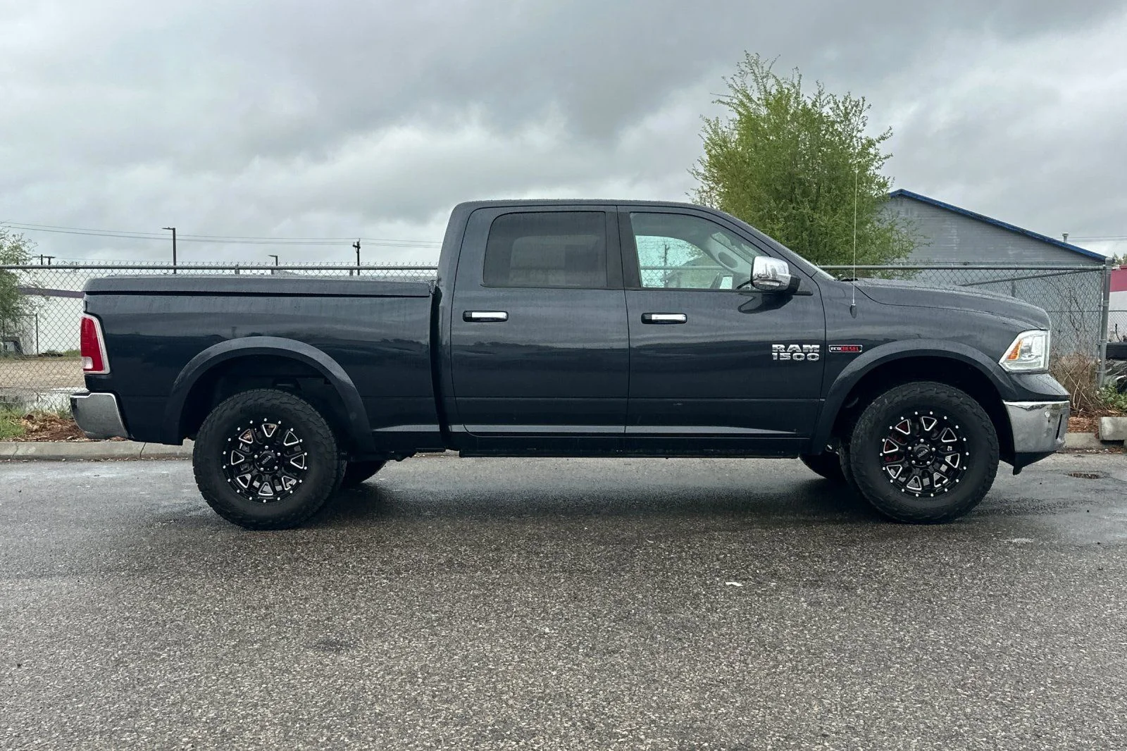 Used 2016 Gray Ram Laramie image 3