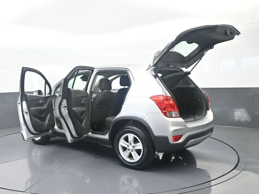Used 2017 Silver Ice Metallic Chevrolet LS image 71
