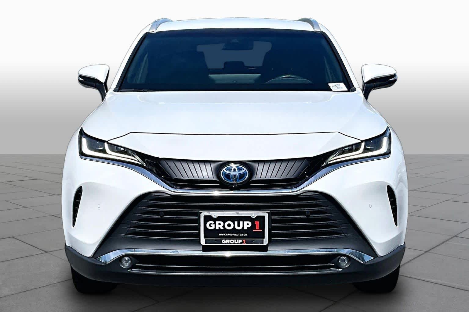Used 2023 Wind Chill Pearl Toyota XLE image 4