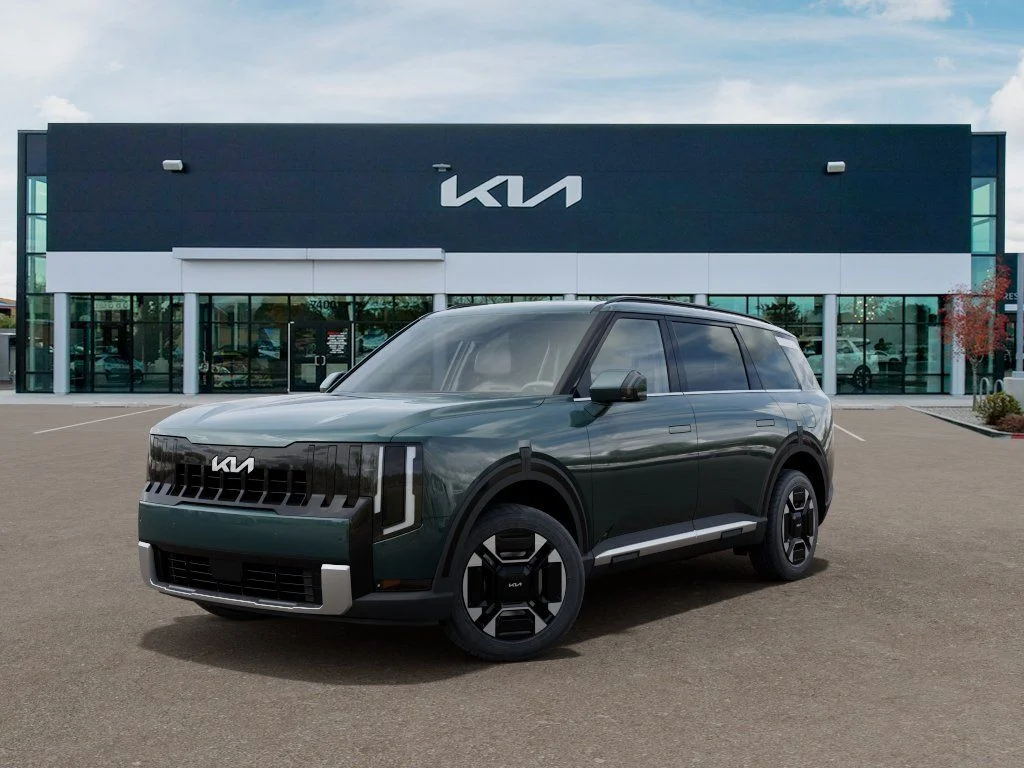 New 2027 Green Kia EX image 1
