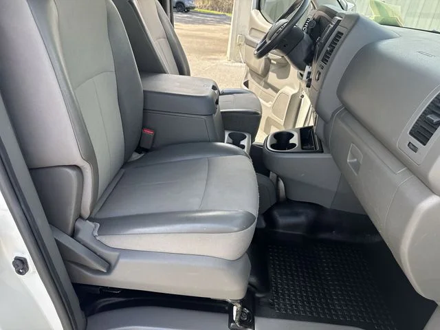 Used 2016 White Nissan SV image 10