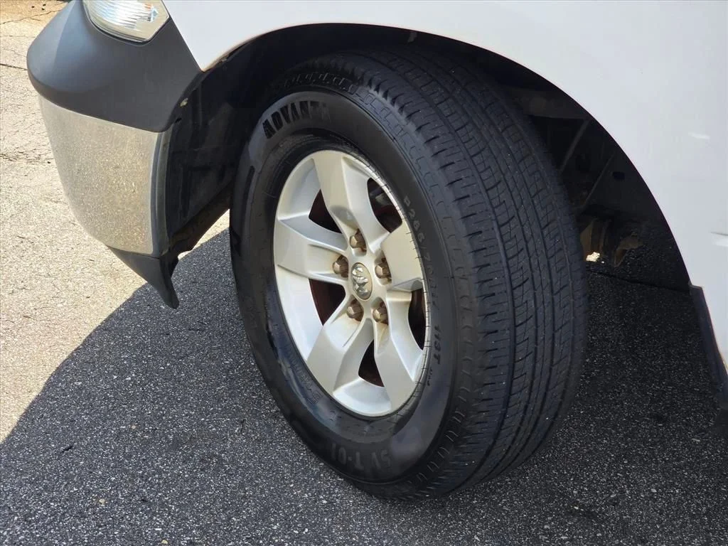 Used 2013 White Ram Tradesman image 27