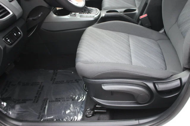 Used 2025 White Kia LX image 20