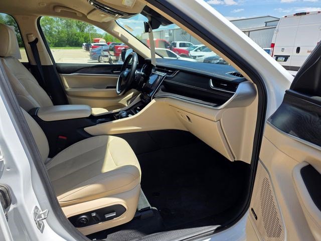 Used 2021 Bright White Clearcoat Jeep Limited image 15