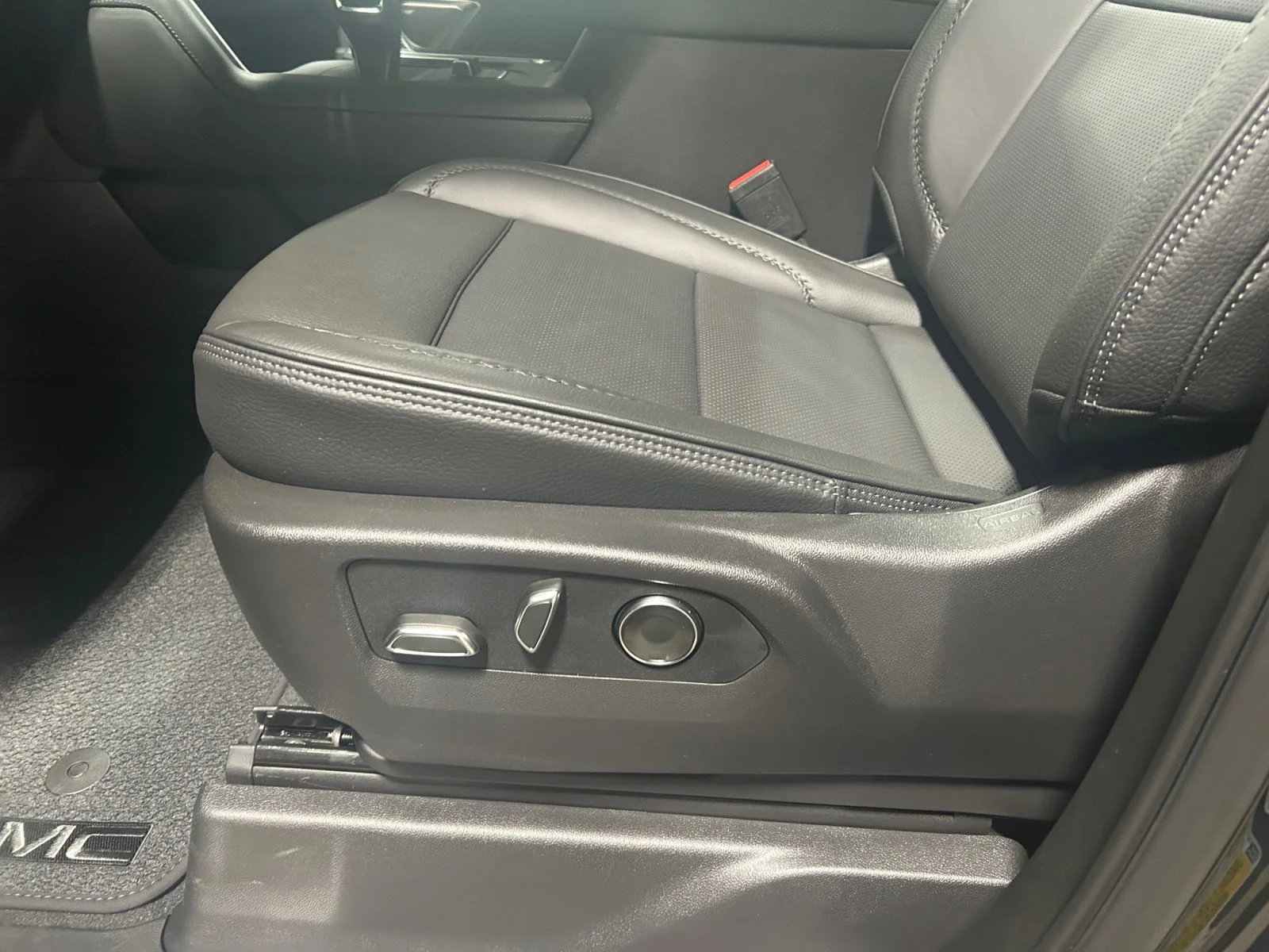 New 2026 Onyx Black GMC Denali image 15