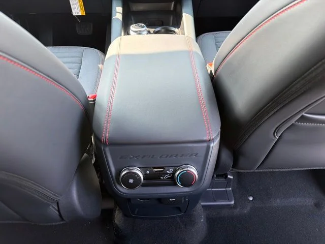 New 2026 Agate Black Metallic Ford ST-Line image 45
