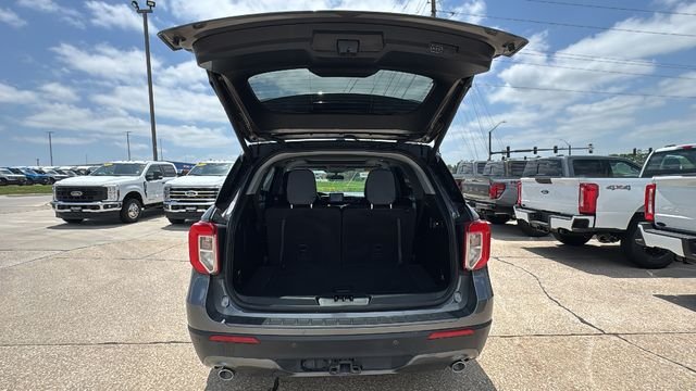 Used 2023 Gray Ford XLT image 14