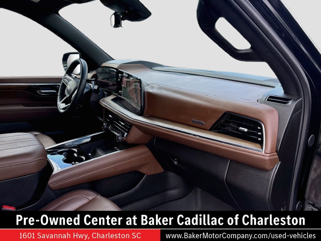 Used 2025 Black Chevrolet High Country image 32