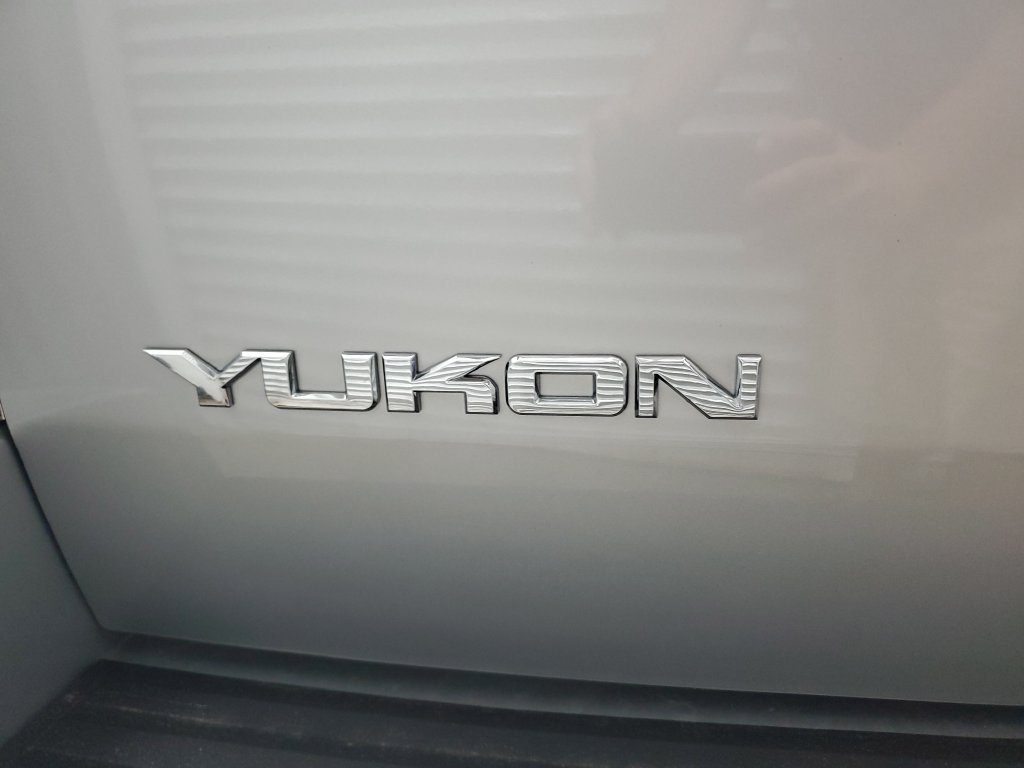 Used 2014 Silver GMC Denali image 4