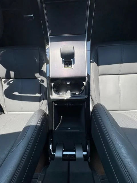 Certified Used 2026 Black Land Rover Dynamic SE image 31