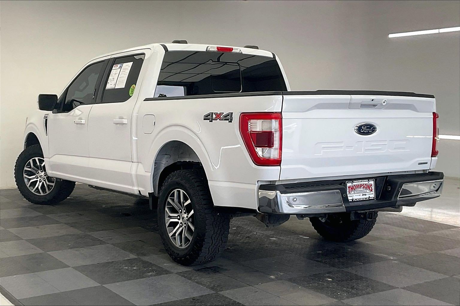 Used 2021 Oxford White Ford Lariat image 10