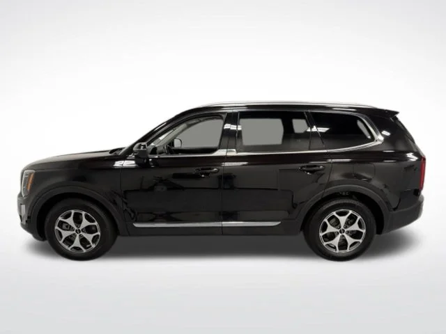 Used 2022 Black Kia EX image 5