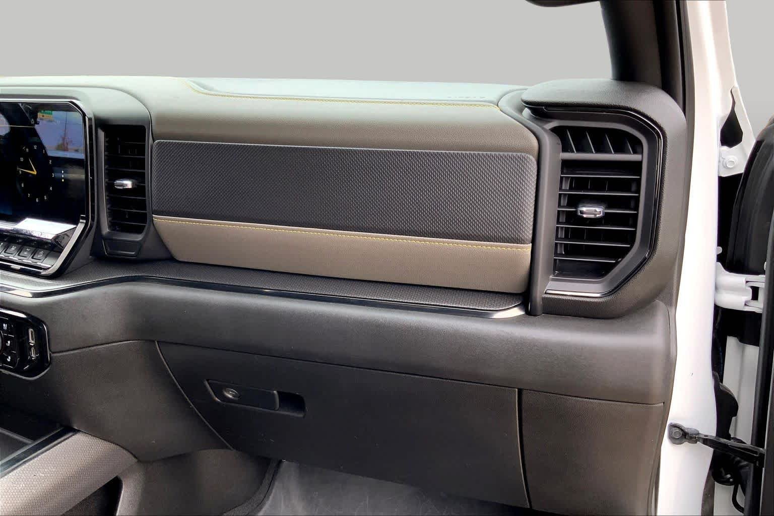 Used 2024 Summit White Chevrolet ZR2 image 18