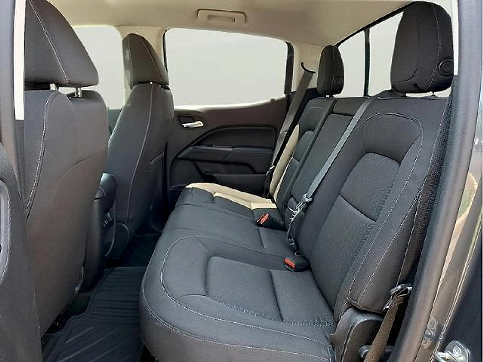 Used 2016 Cyber Gray Metallic GMC 2WD SLE image 8