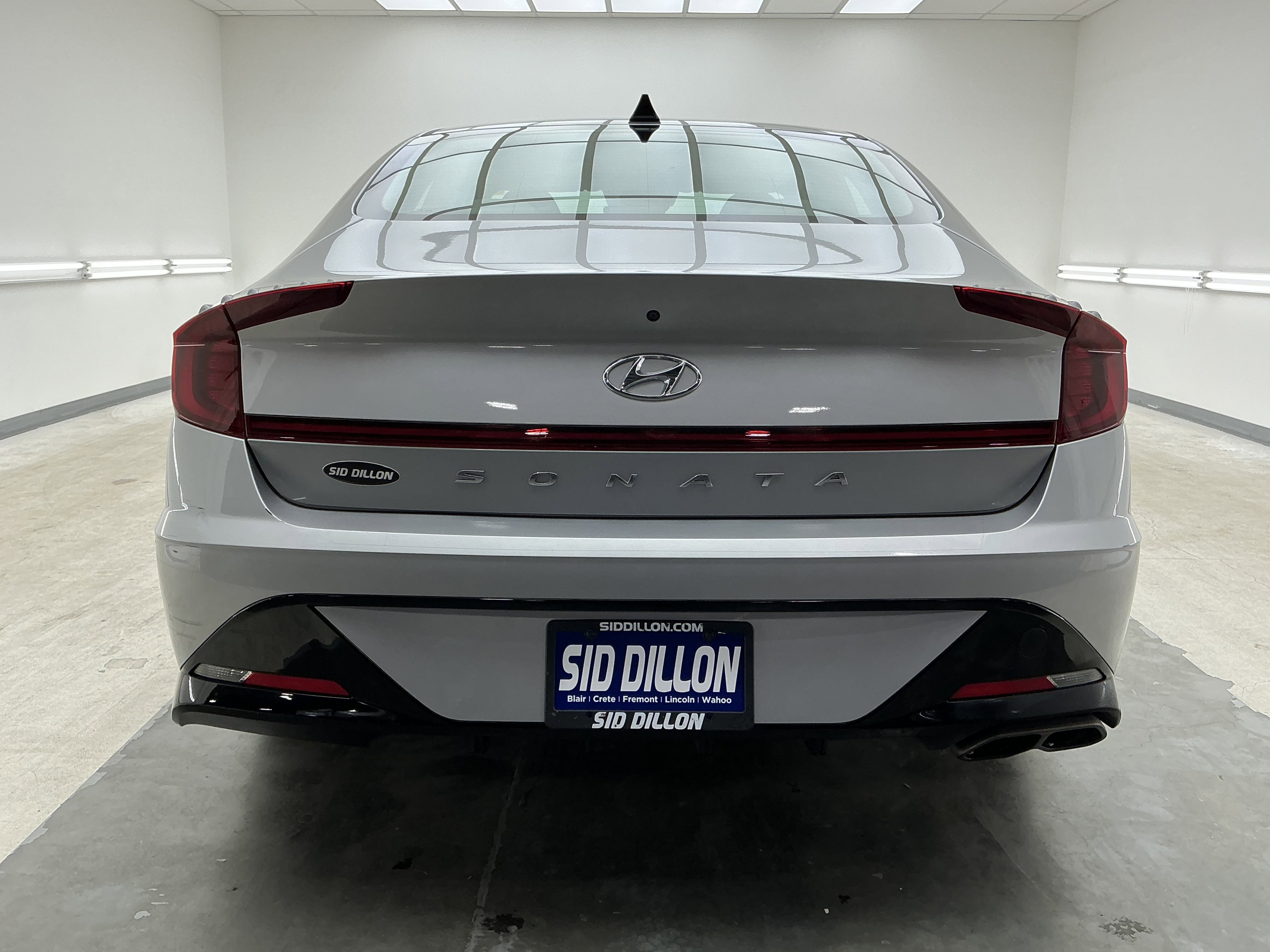 Used 2023 Curated Silver Hyundai SEL image 5